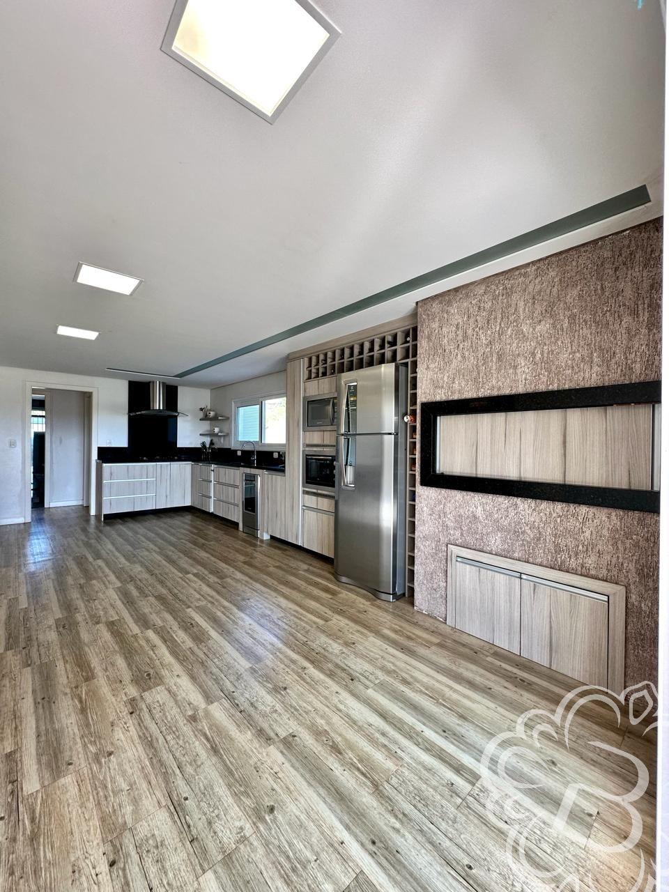 https://www.imoveisbliss.com.br/img/m/0/0/arquivos/0557ac06d72dc51f2261f43623d667842116441b.jpg