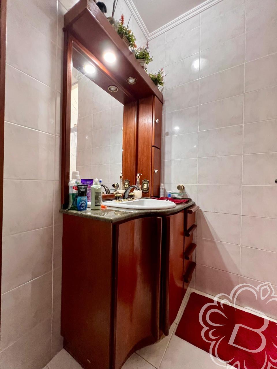 https://www.imoveisbliss.com.br/img/m/0/0/arquivos/072b89509bbe34e7a28d2818e48893581047e532.jpg