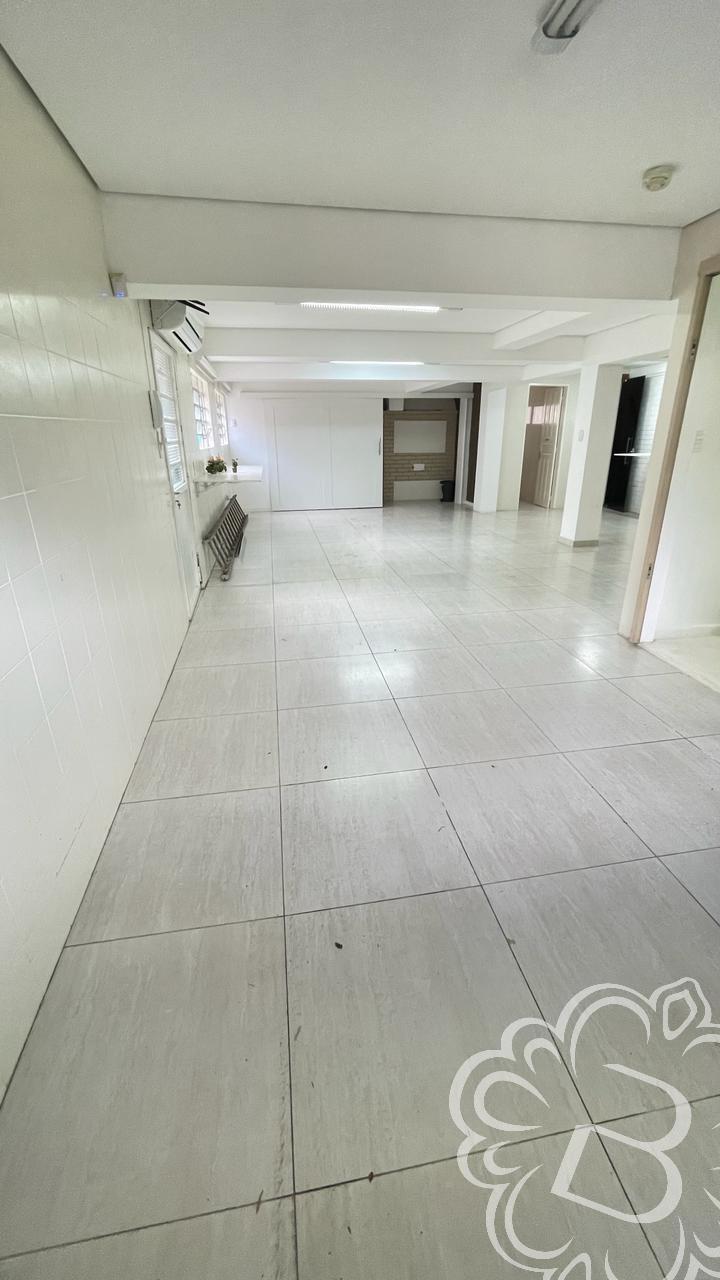 https://www.imoveisbliss.com.br/img/m/0/0/arquivos/0cd03e9346516fb307796eb320672a708d94ab83.jpg