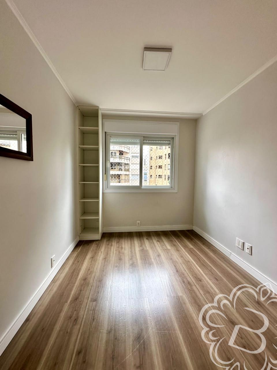 https://www.imoveisbliss.com.br/img/m/0/0/arquivos/15e0799522ca791936fcb9289209bbf919a03d83.jpg