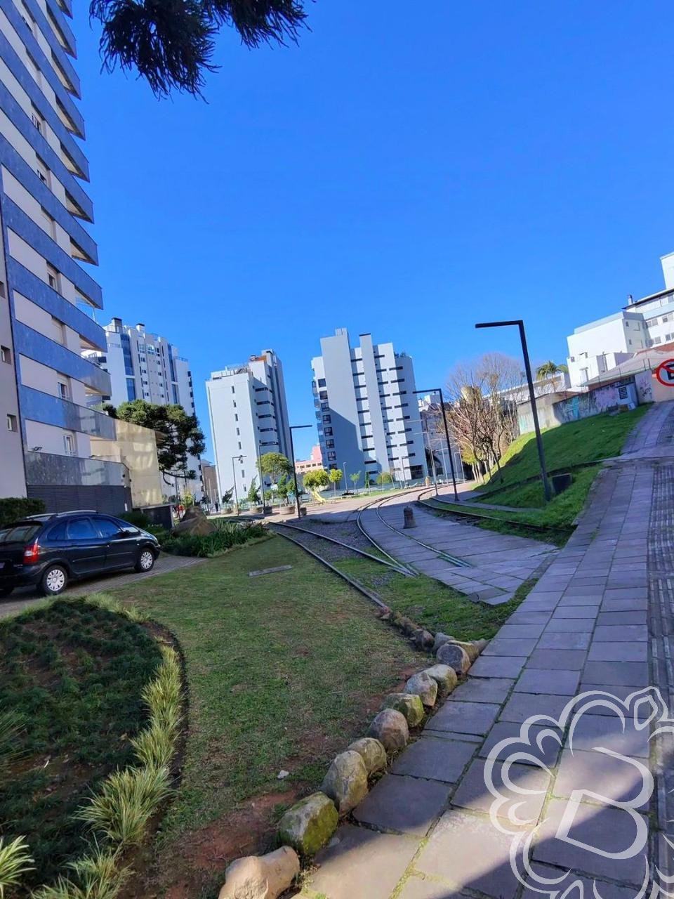 Cobertura Duplex Solar da Praça