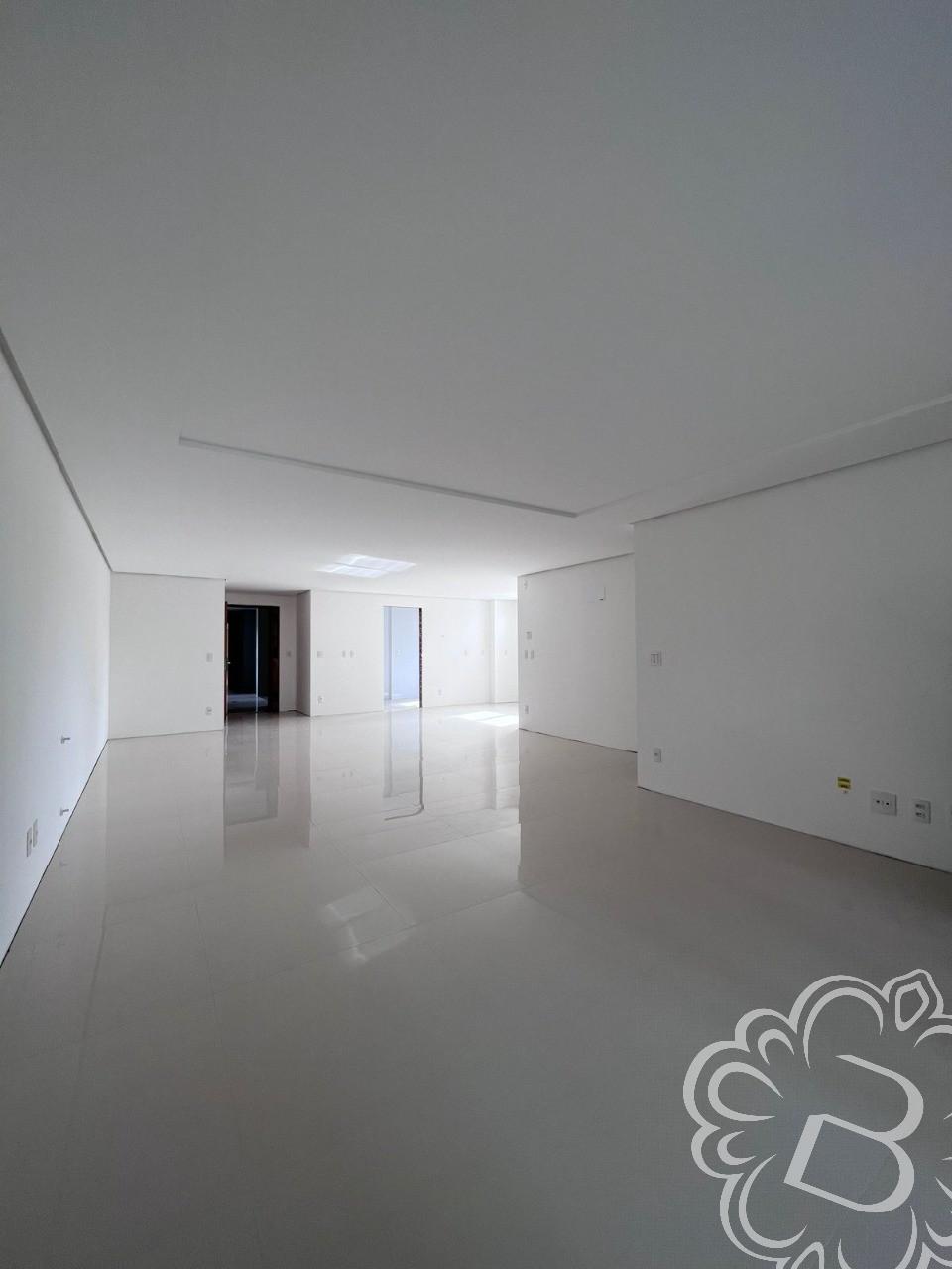 https://www.imoveisbliss.com.br/img/m/0/0/arquivos/1dbfcb7bddb0ed0564f76e09fcd1e9814ff7d25f.jpg