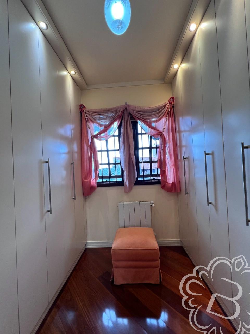 https://www.imoveisbliss.com.br/img/m/0/0/arquivos/2b41d76569e56fd1c3f442b92dbbfc441db36e2a.jpg