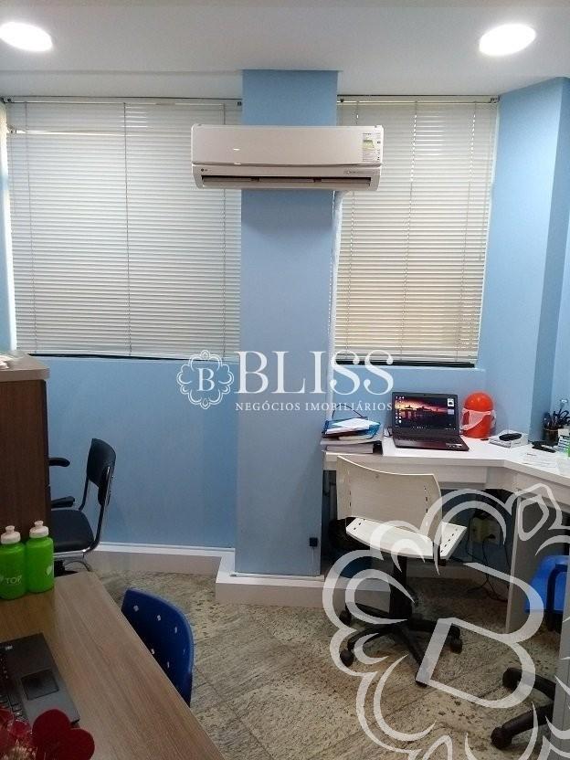 https://www.imoveisbliss.com.br/img/m/0/0/arquivos/2ceed3934f249f41552fc934fbe540ad832ea7fd.jpg