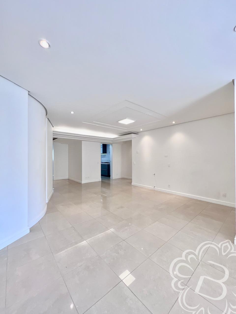 https://www.imoveisbliss.com.br/img/m/0/0/arquivos/3224a2e9390a714e6009f0c0ce24a11f1bf94962.jpg