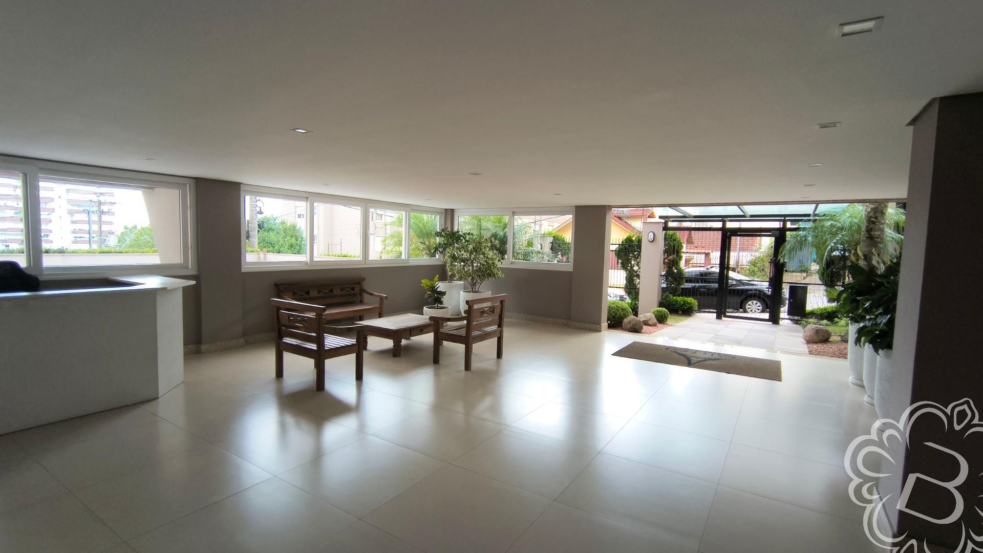 Eiffel Residence Exposição