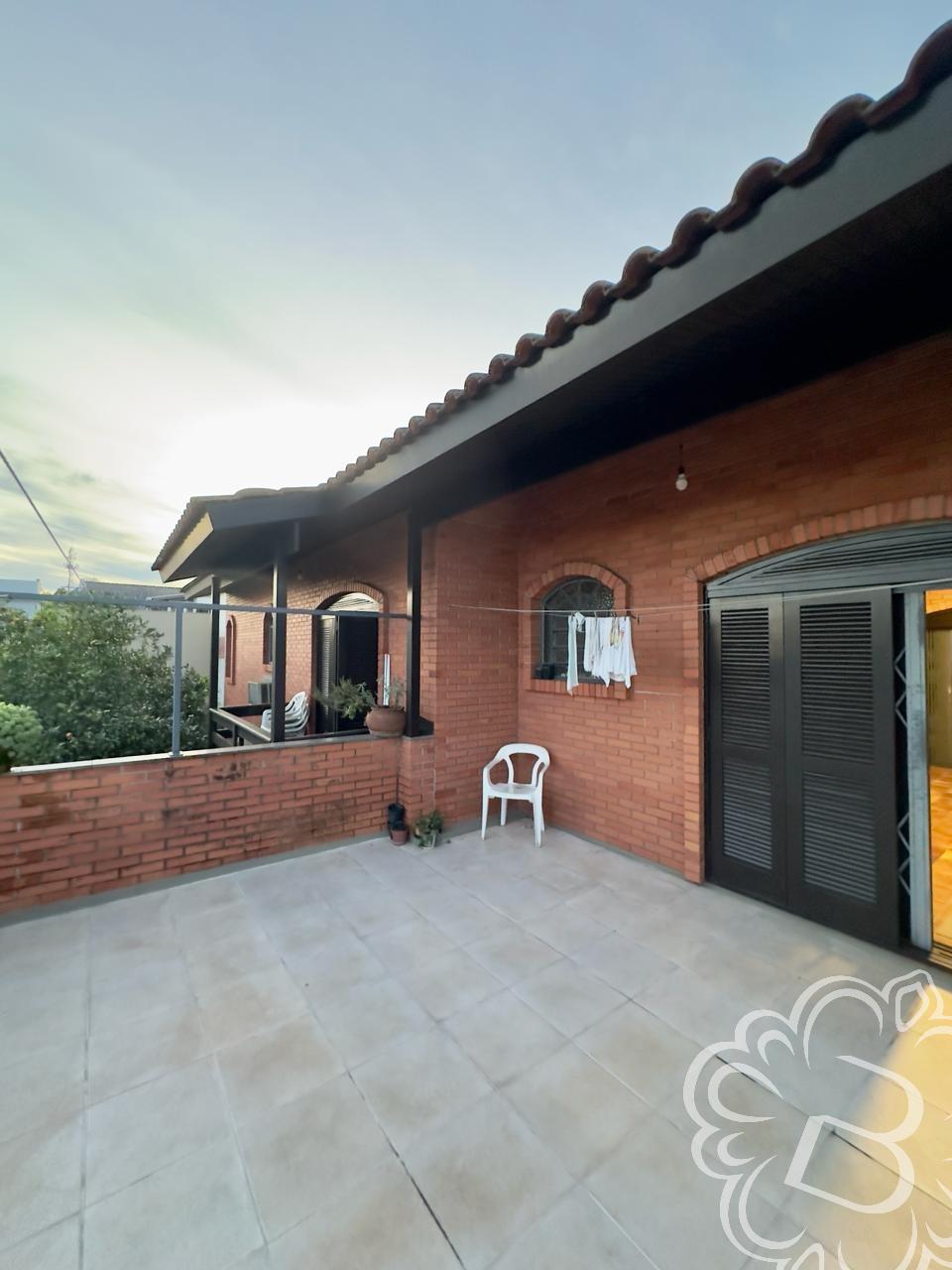 https://www.imoveisbliss.com.br/img/m/0/0/arquivos/4bce90af15d86a6d9e5d72e6bb2089e4f35a1755.jpg