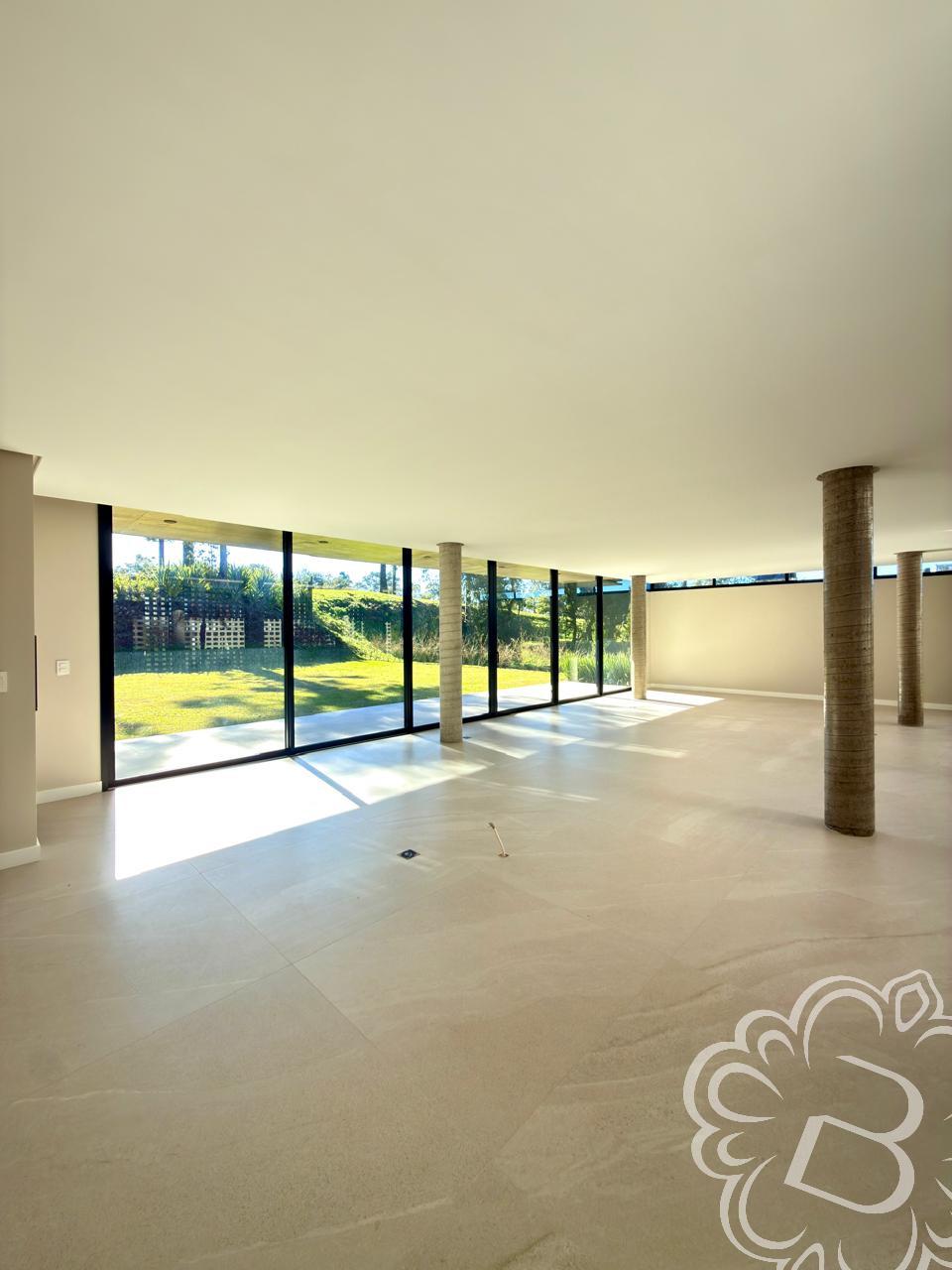 https://www.imoveisbliss.com.br/img/m/0/0/arquivos/4d30ec1d92034bf87b9f0292e2757612e96a70da.jpg