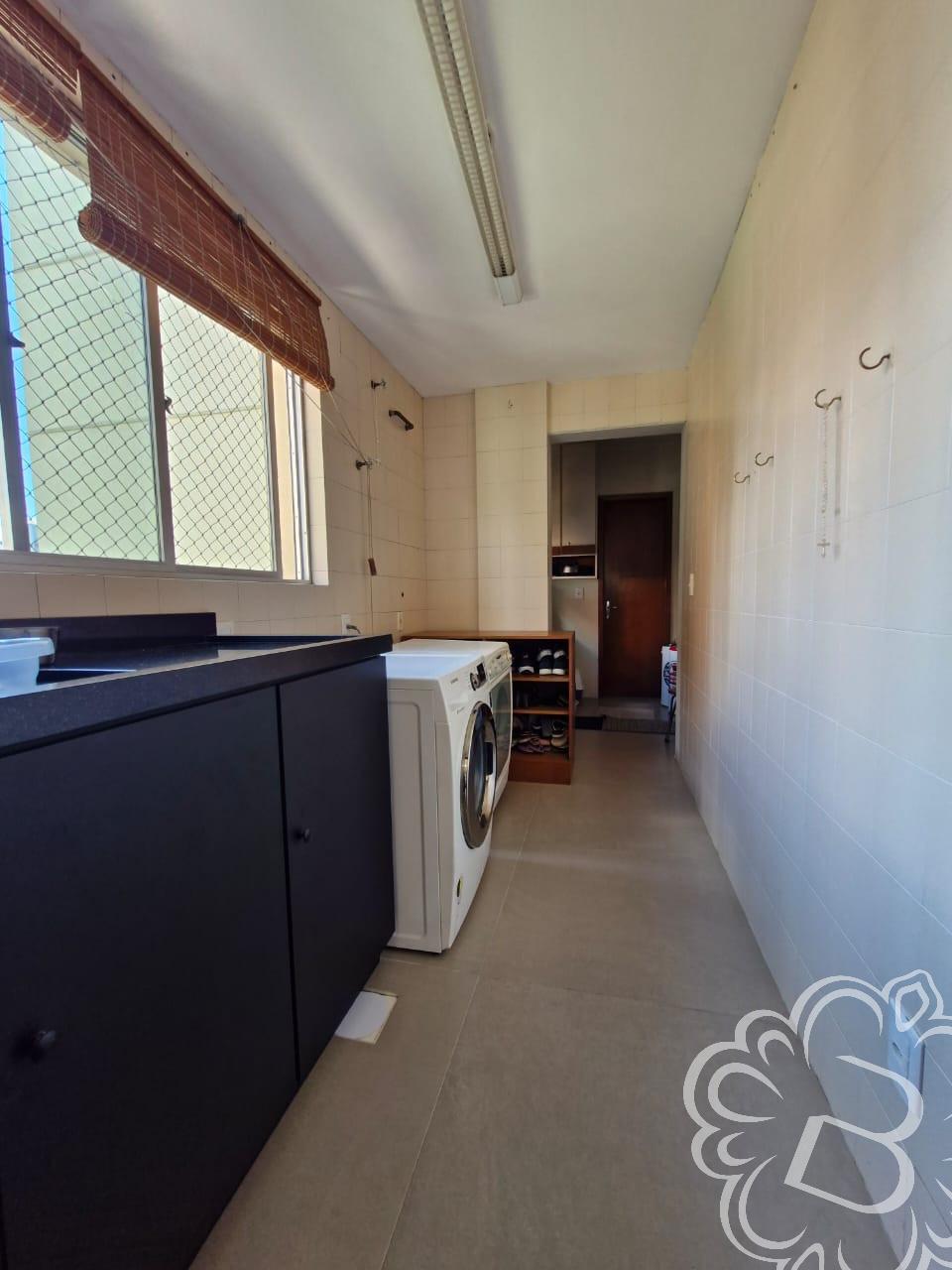 https://www.imoveisbliss.com.br/img/m/0/0/arquivos/5196d712a612e4591f0a161b1d2d5865d1cd4d1d.jpg