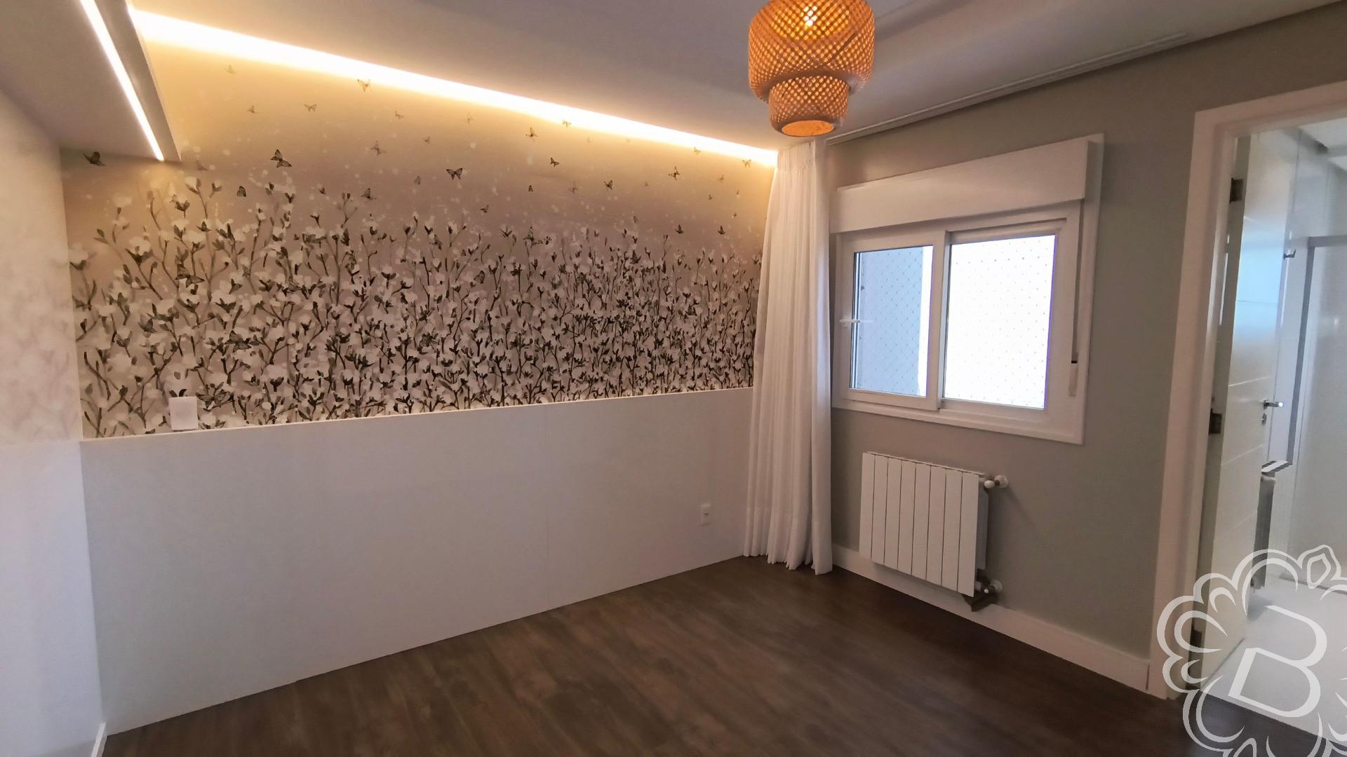 Eiffel Residence Exposição