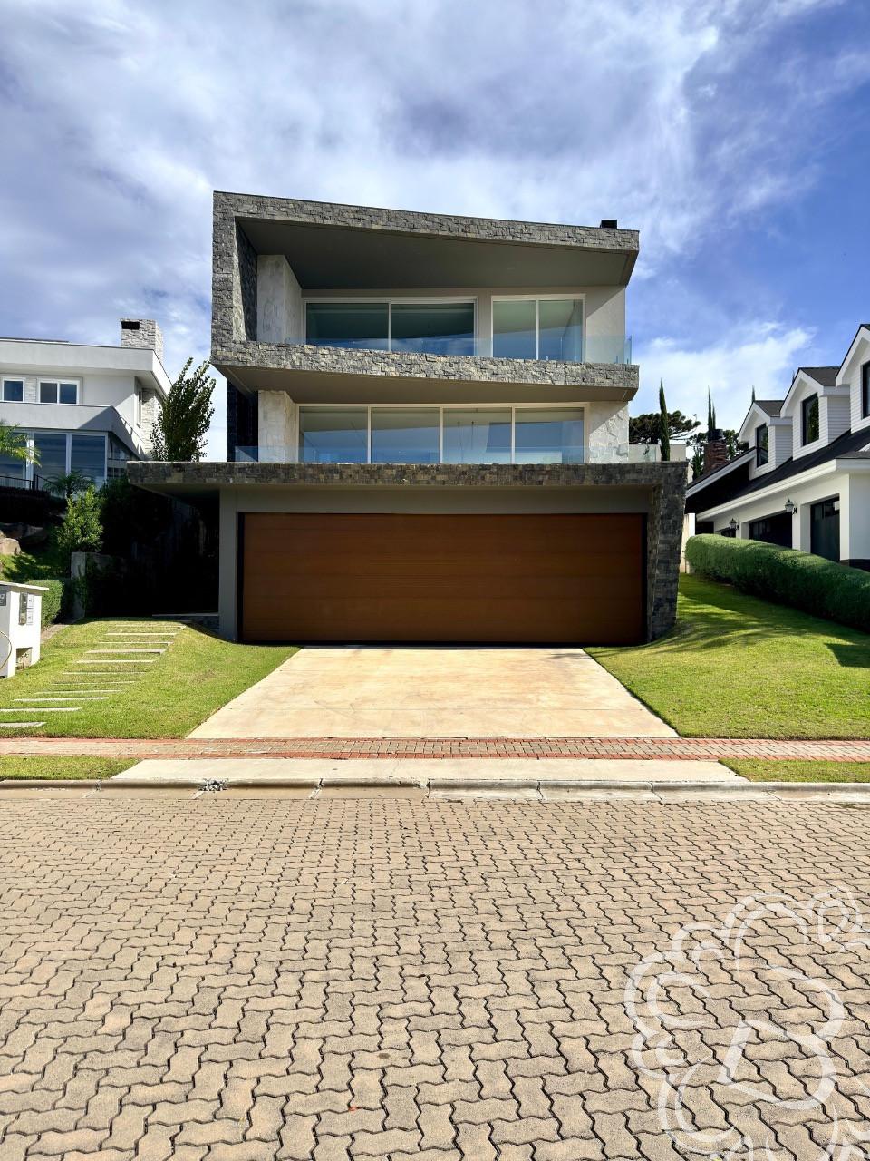 https://www.imoveisbliss.com.br/img/m/0/0/arquivos/56b3dd85d1f5de170a3fb646bed241a9240c2aad.jpg
