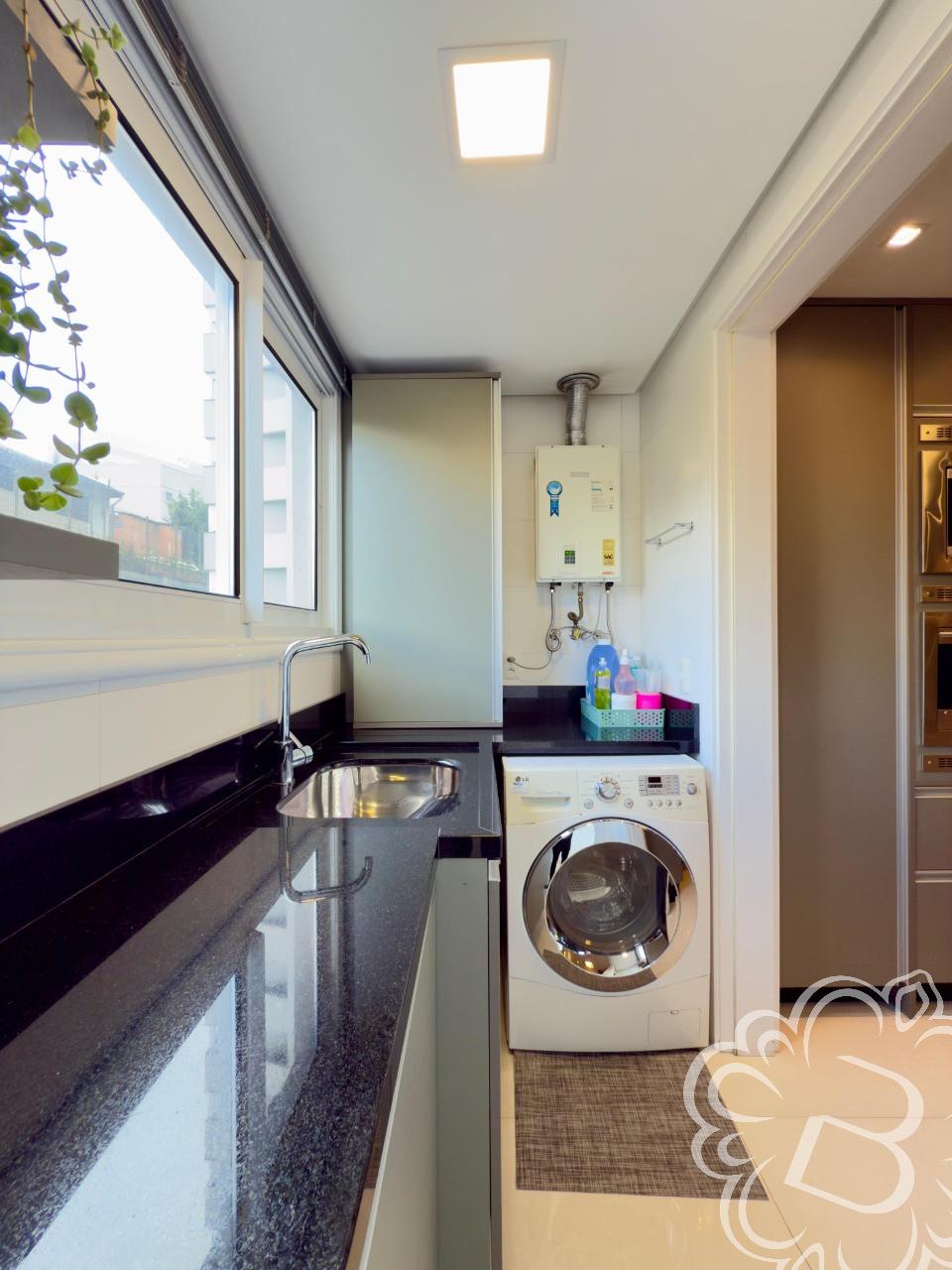 https://www.imoveisbliss.com.br/img/m/0/0/arquivos/591892ee2c06290c9c357b71ac53fb32bbf618cc.jpg