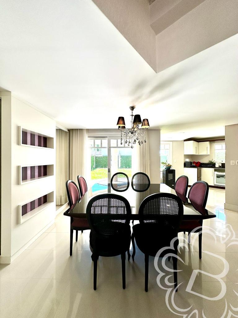 https://www.imoveisbliss.com.br/img/m/0/0/arquivos/65675487b2058326e2b596674df4413e3ac278b3.jpg