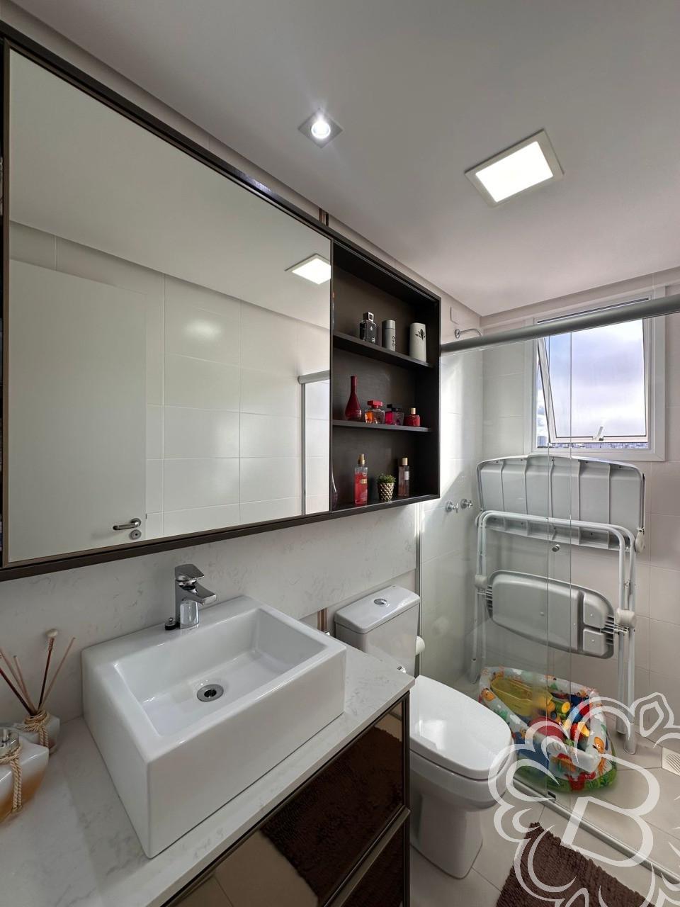 https://www.imoveisbliss.com.br/img/m/0/0/arquivos/74c39227ddd651737c25fc66ca4d16a27475ec92.jpg