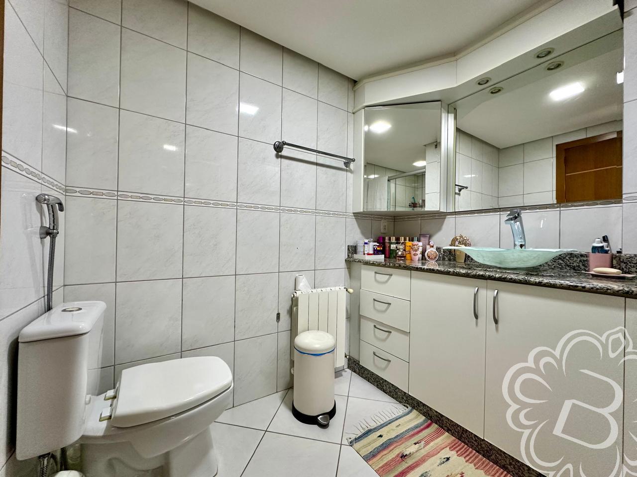 https://www.imoveisbliss.com.br/img/m/0/0/arquivos/7ca9543425afff26f5f0dbfdb3637344a1d4fbc7.jpg