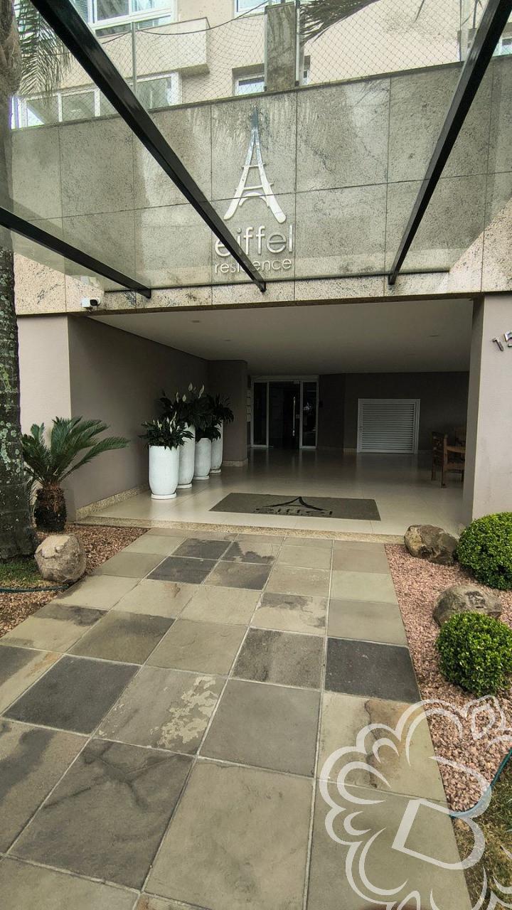 Eiffel Residence Exposição