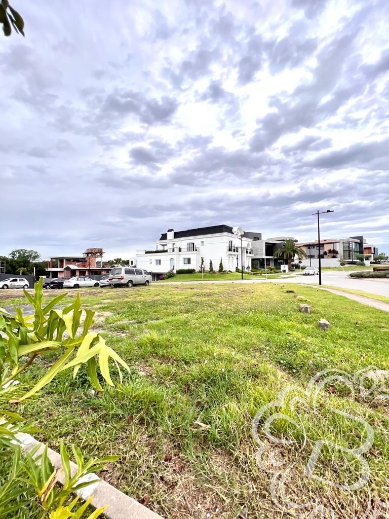 https://www.imoveisbliss.com.br/img/m/0/0/arquivos/82da8a8cf3158ce2253466f28957c4c22b47a7a9.jpg
