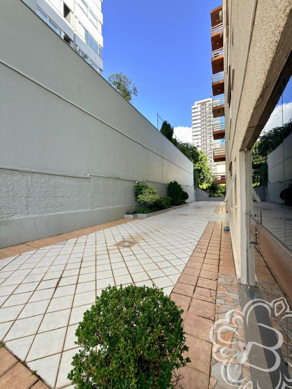 https://www.imoveisbliss.com.br/img/m/0/0/arquivos/8403e2db0e95528b7d7960d19ce12d13f86bc6e2.jpg