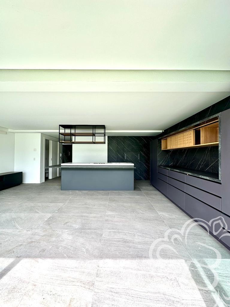 https://www.imoveisbliss.com.br/img/m/0/0/arquivos/89a93a653e37d393c1bd331d64ed72c5cc6164a4.jpg
