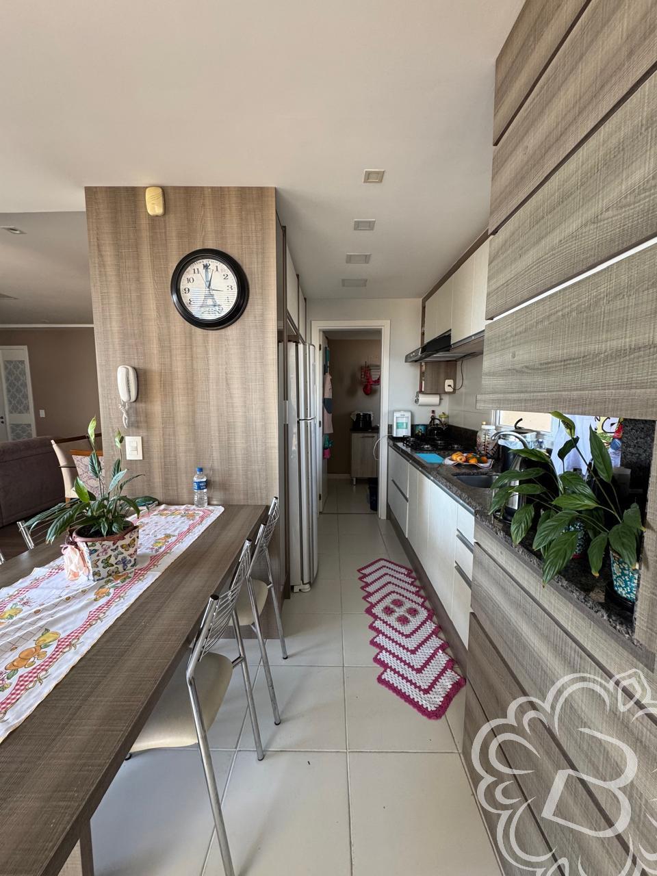 https://www.imoveisbliss.com.br/img/m/0/0/arquivos/8c6b098bf57acc7a440b512aa8e4fae554a8aaa1.jpg