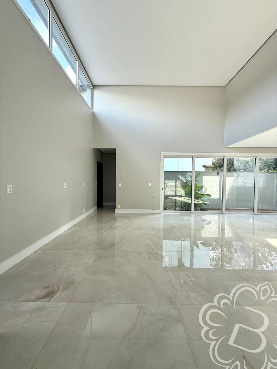 https://www.imoveisbliss.com.br/img/m/0/0/arquivos/8e2b25207cb48fdf311051c1b21dc3d3a8caf9f0.jpg