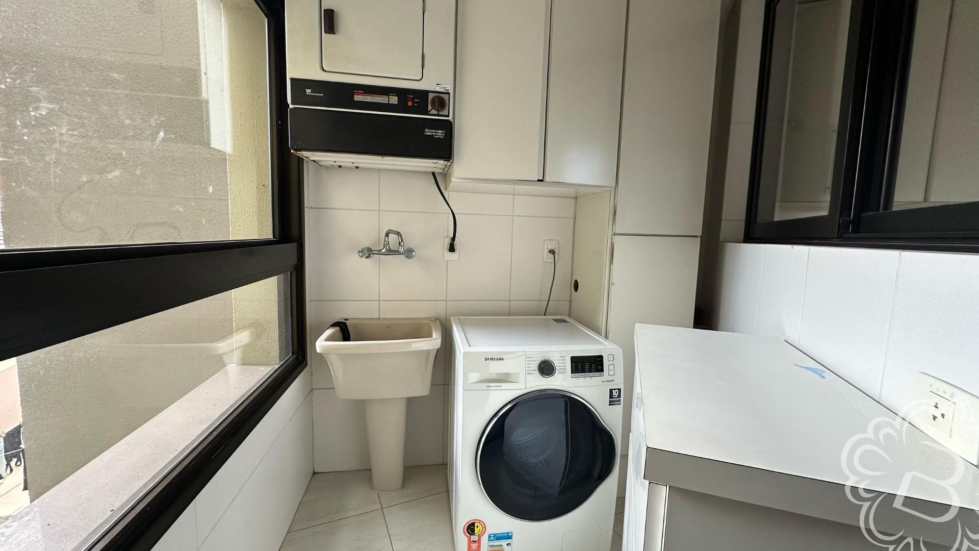 https://www.imoveisbliss.com.br/img/m/0/0/arquivos/8e788919a6f413ec46843073ec32bf640f382299.jpg