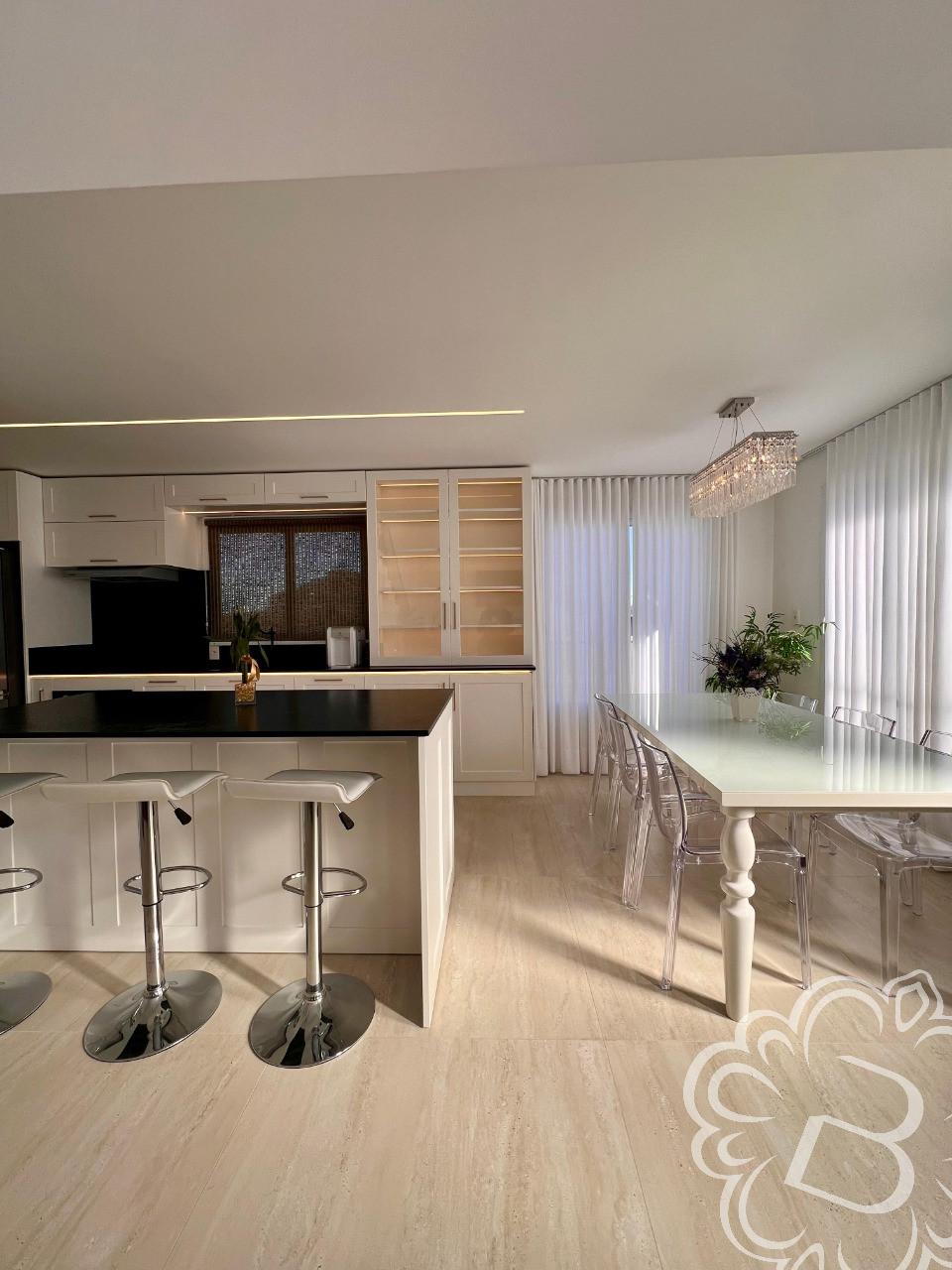 https://www.imoveisbliss.com.br/img/m/0/0/arquivos/93be73347bb34cd132a1314696c6830b3f7dce13.jpg