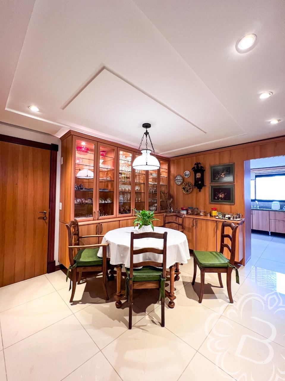 https://www.imoveisbliss.com.br/img/m/0/0/arquivos/96cf54f8fdea9f523debc0466567685efd63bd4b.jpg
