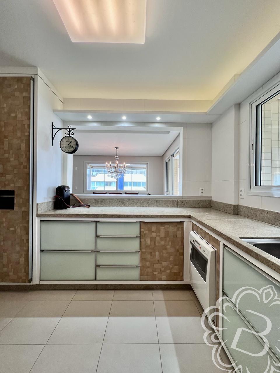 https://www.imoveisbliss.com.br/img/m/0/0/arquivos/99af3cddbcb8308e7e50e30ca97348c72b2406ec.jpg