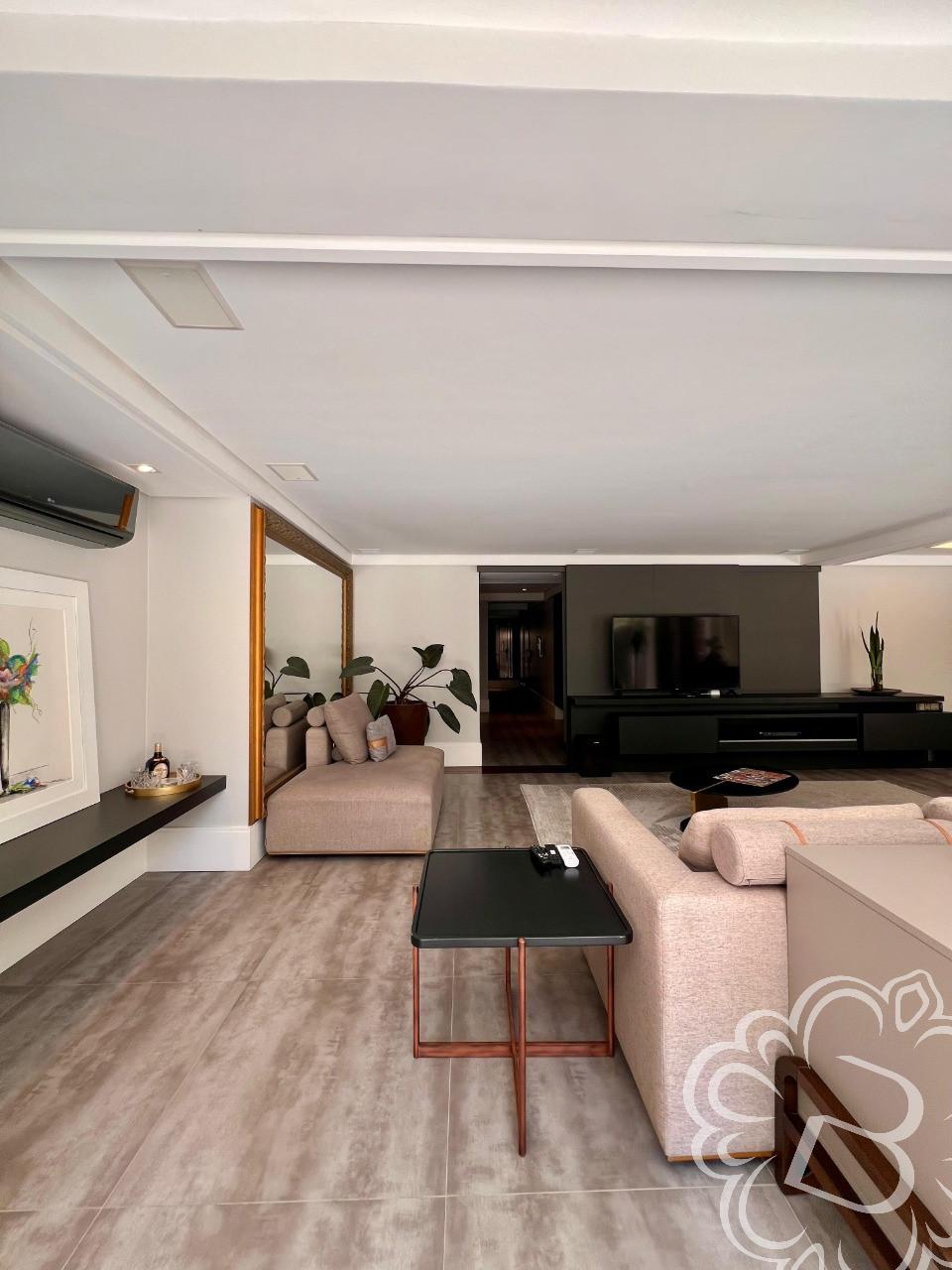 Residencial Plaza Elysées