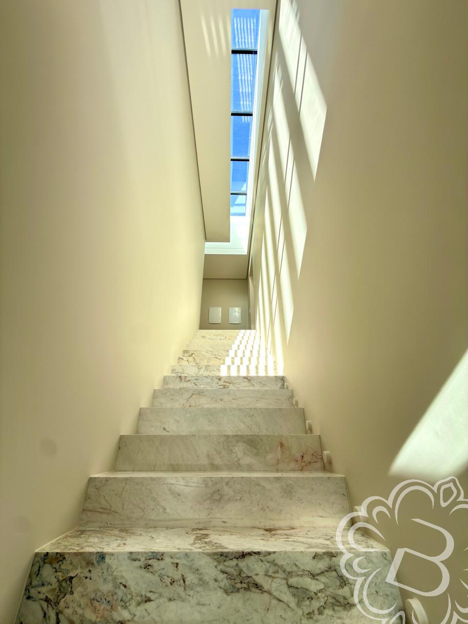 https://www.imoveisbliss.com.br/img/m/0/0/arquivos/ab9196767acb3aa4c2d60842297434f9cae51066.jpg