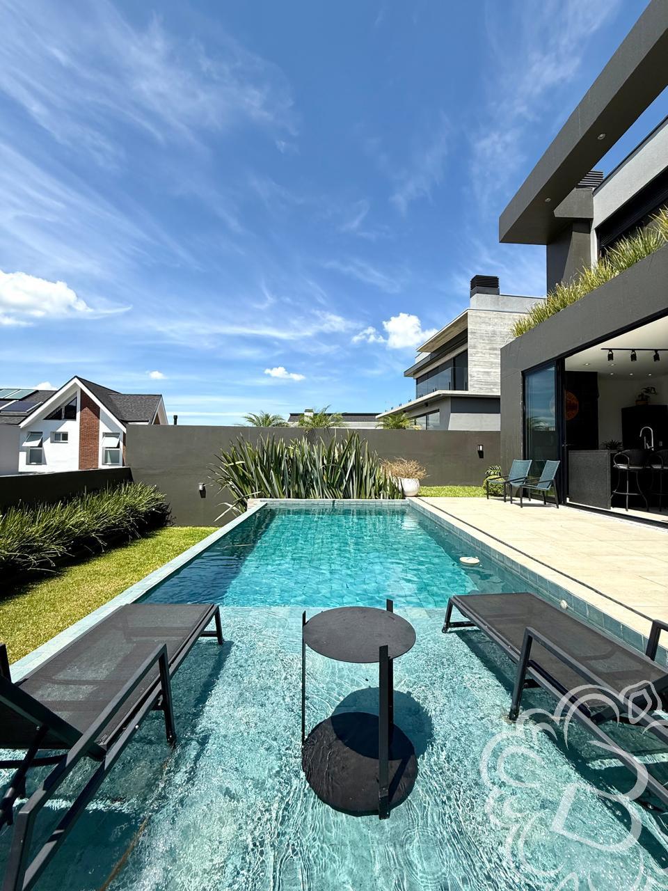 https://www.imoveisbliss.com.br/img/m/0/0/arquivos/b6b7d2c497bcc0d0b795fdc4b9041ce5826c0e73.jpg