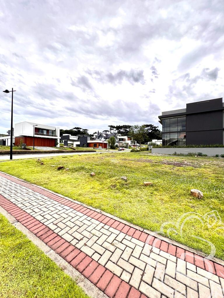 https://www.imoveisbliss.com.br/img/m/0/0/arquivos/b6e269a202654afe495979b68b1c5f837d42c20b.jpg