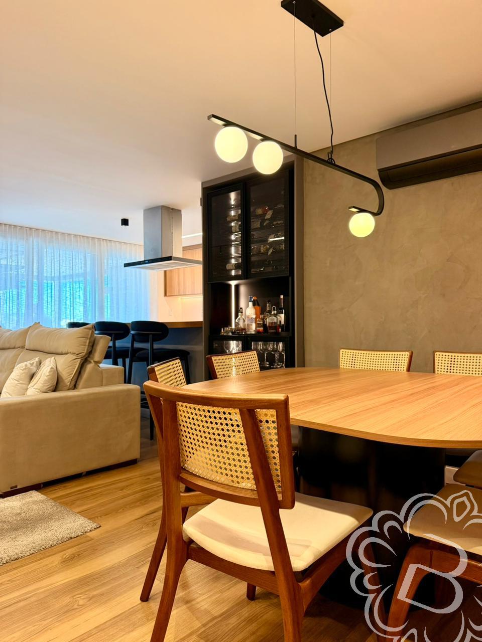 https://www.imoveisbliss.com.br/img/m/0/0/arquivos/b96cd9522eb1ee9bd4b6f6e03827ca2bb96b1b15.jpg