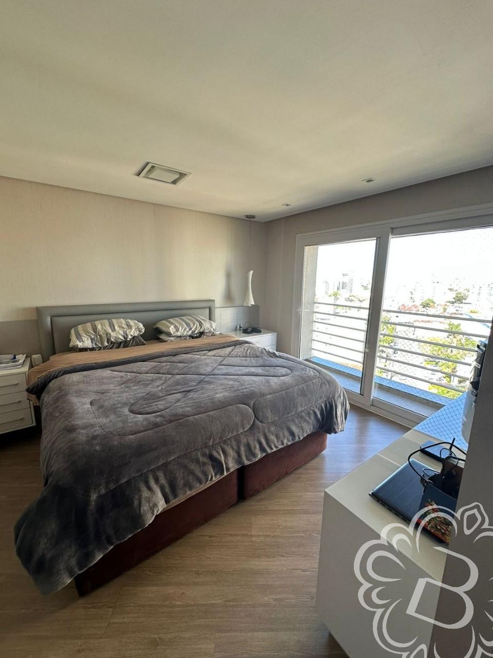 Cobertura Duplex Solar da Praça