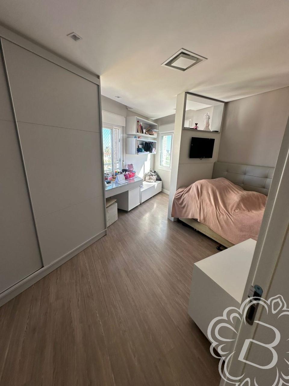 Cobertura Duplex Solar da Praça