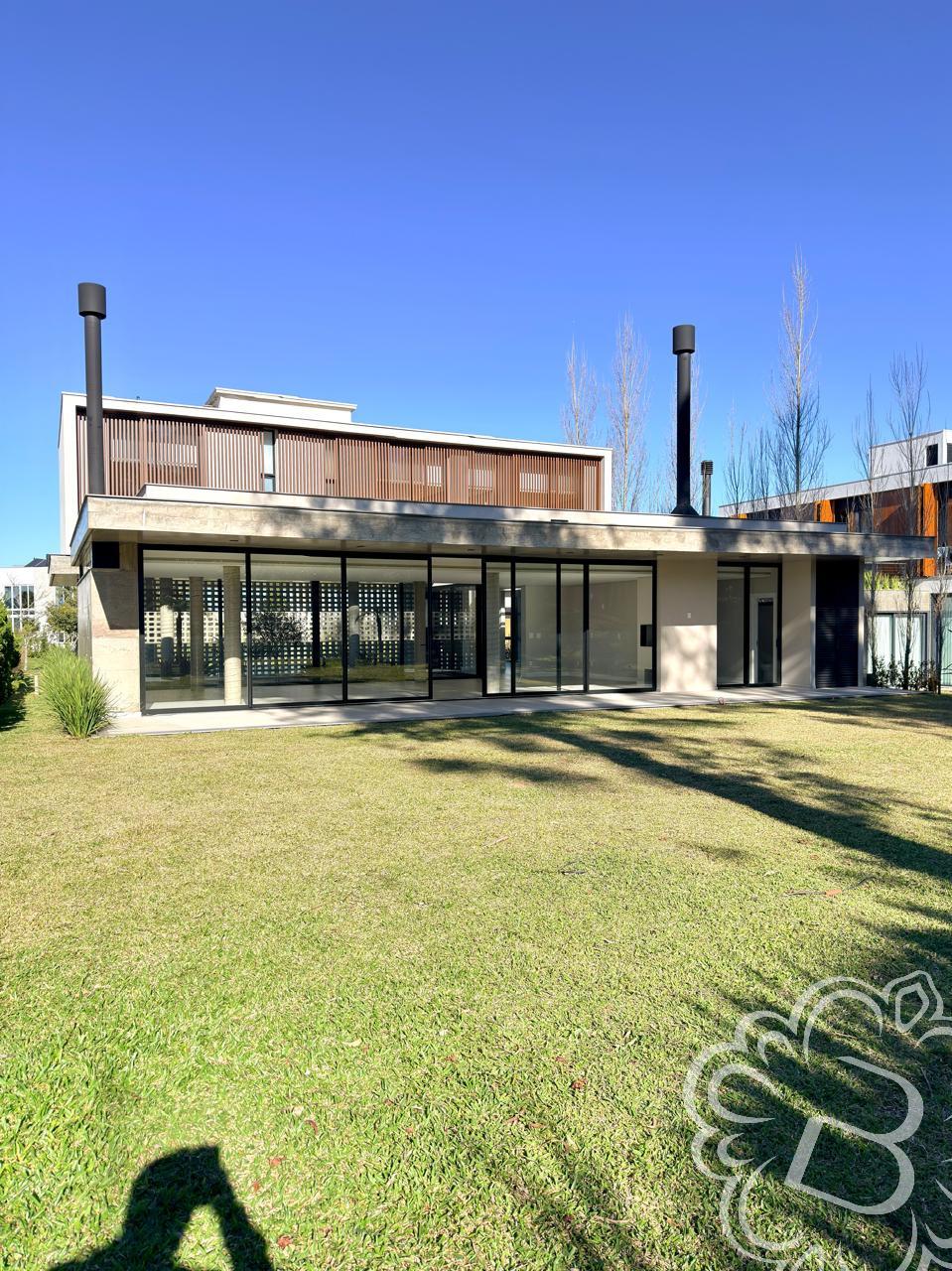 https://www.imoveisbliss.com.br/img/m/0/0/arquivos/cae6b66d1597396863e81c1e8a5687b01bdb8af9.jpg