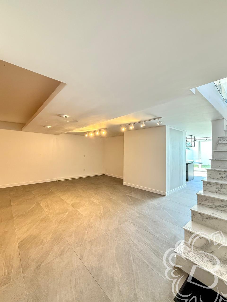 https://www.imoveisbliss.com.br/img/m/0/0/arquivos/d3465503647048e885e62eb431ba5e64f1ac1116.jpg
