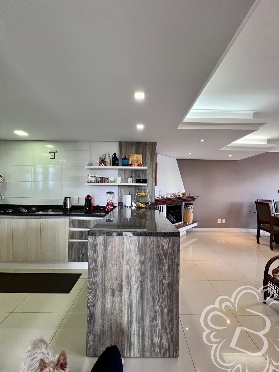 https://www.imoveisbliss.com.br/img/m/0/0/arquivos/e4b820f538bb05f75a150f825aa9e16020d8bfdb.jpg