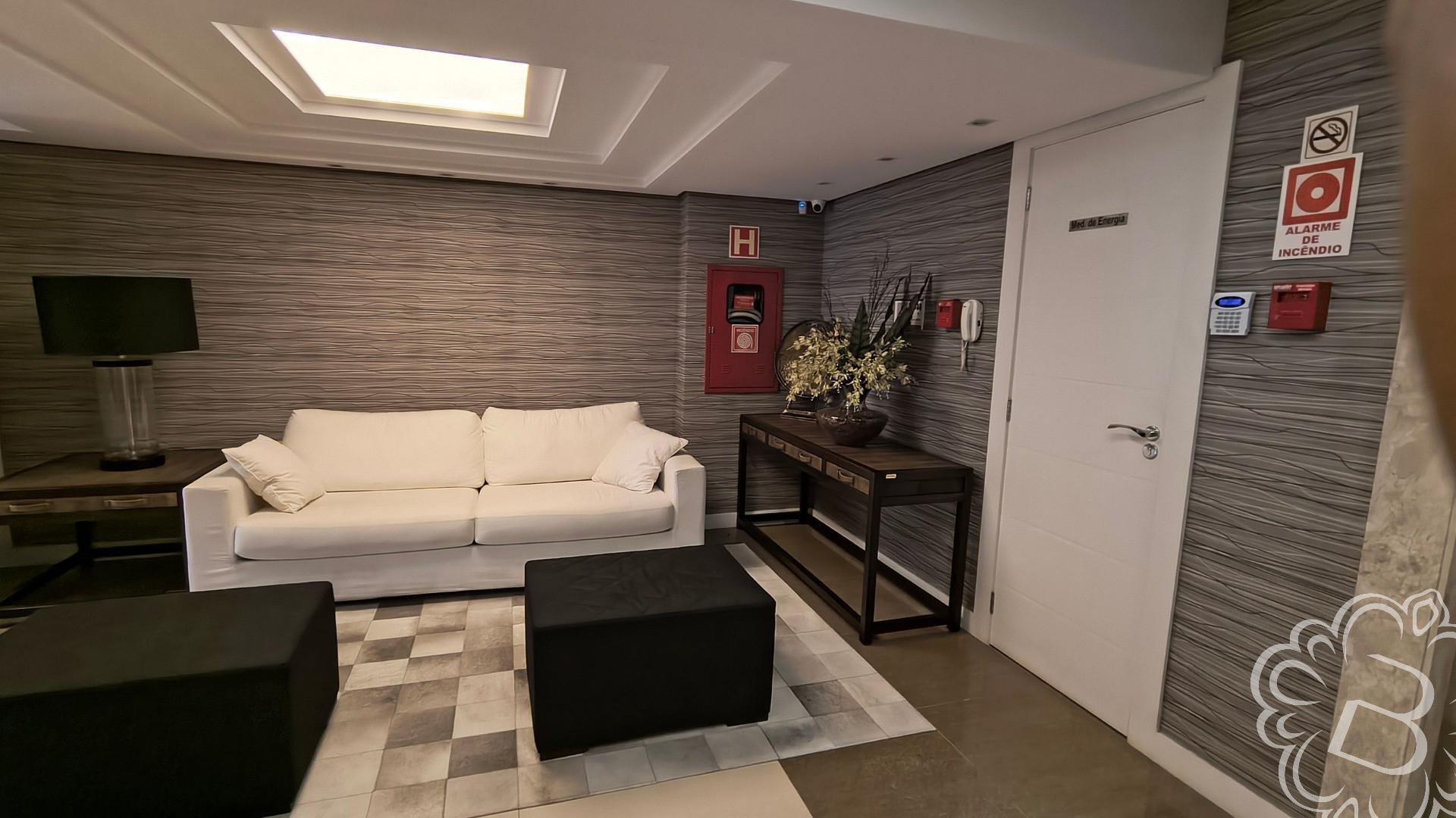 Eiffel Residence Exposição