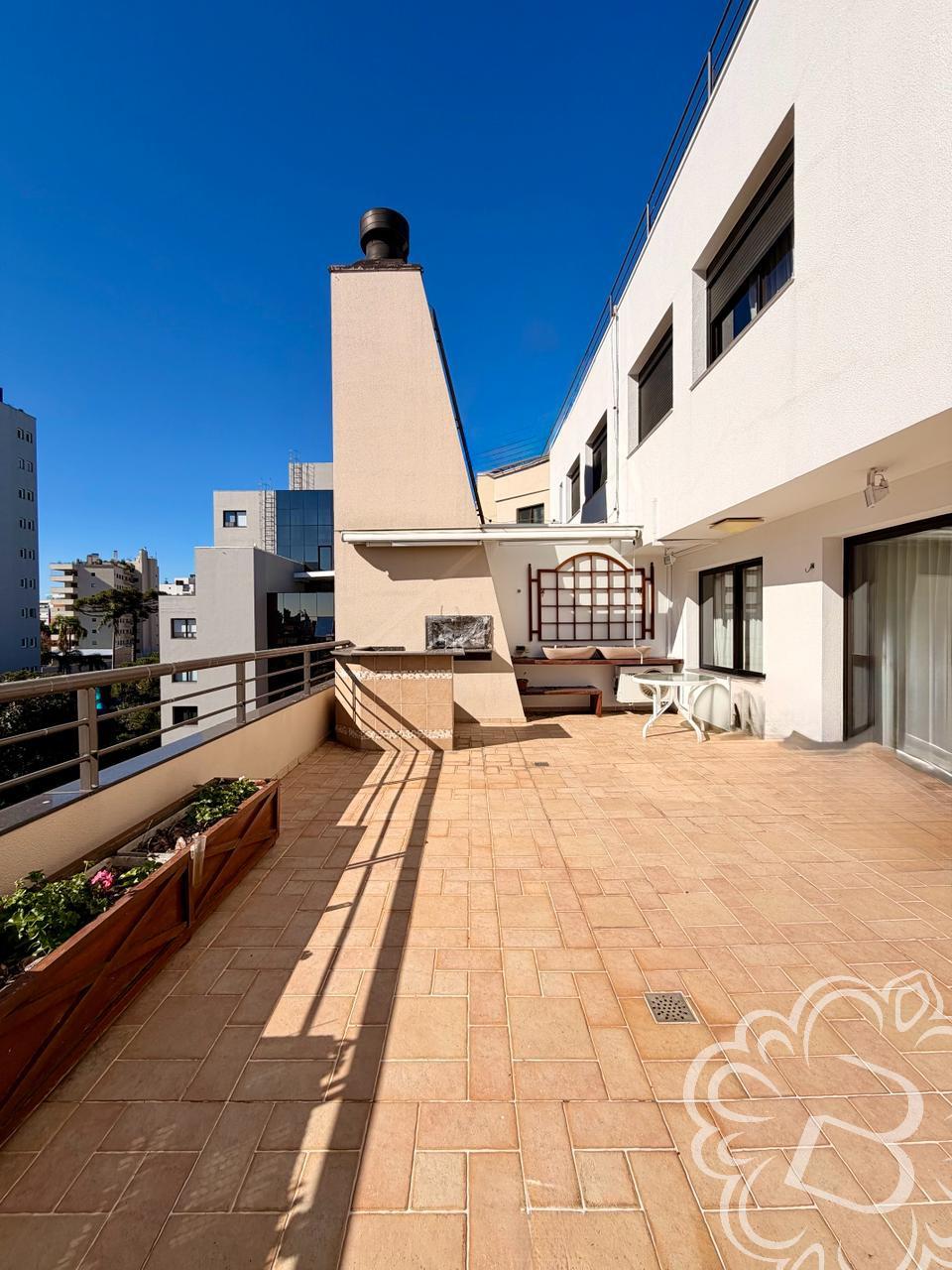 https://www.imoveisbliss.com.br/img/m/0/0/arquivos/eba372eec02f55f70f3775e62ed16f63dcd001a9.jpg