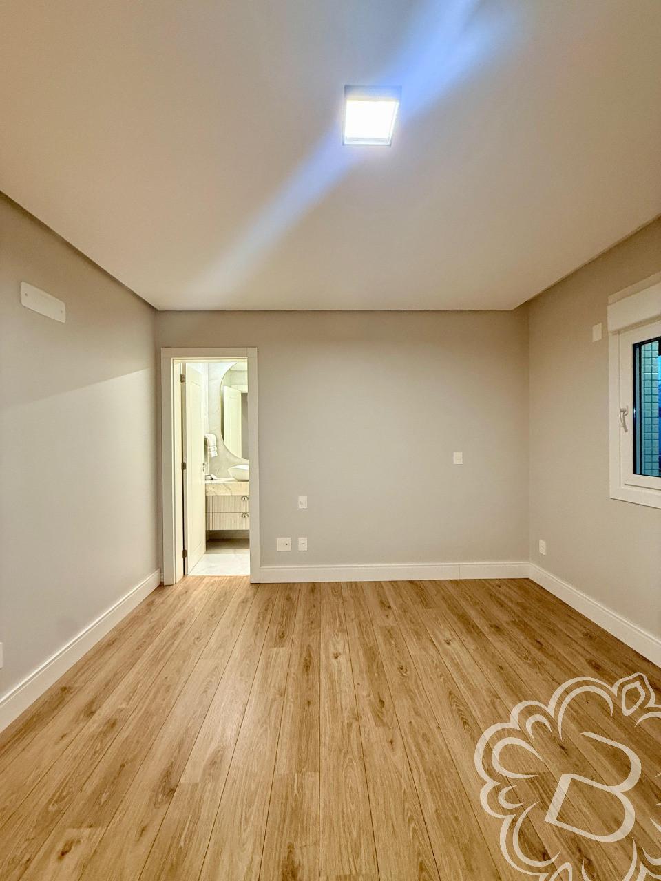 https://www.imoveisbliss.com.br/img/m/0/0/arquivos/ec95807506c816d7e7b25fc4bd07b607dadaa5d7.jpg