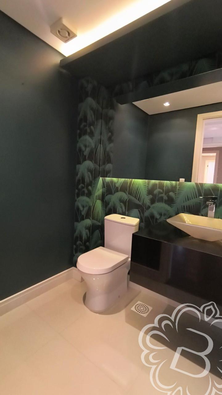 Eiffel Residence Exposição