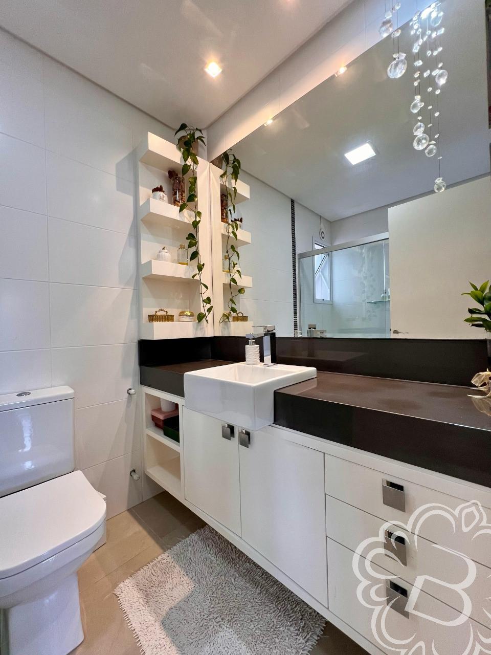 https://www.imoveisbliss.com.br/img/m/0/0/arquivos/efaeb3e6b72e391875ea3835bfd2880f04a88580.jpg