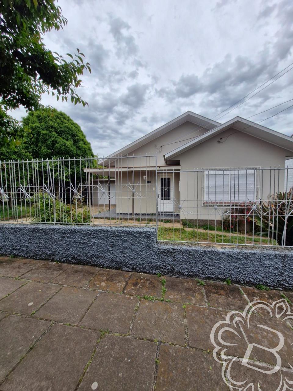 Terreno com Casa Alvenaria