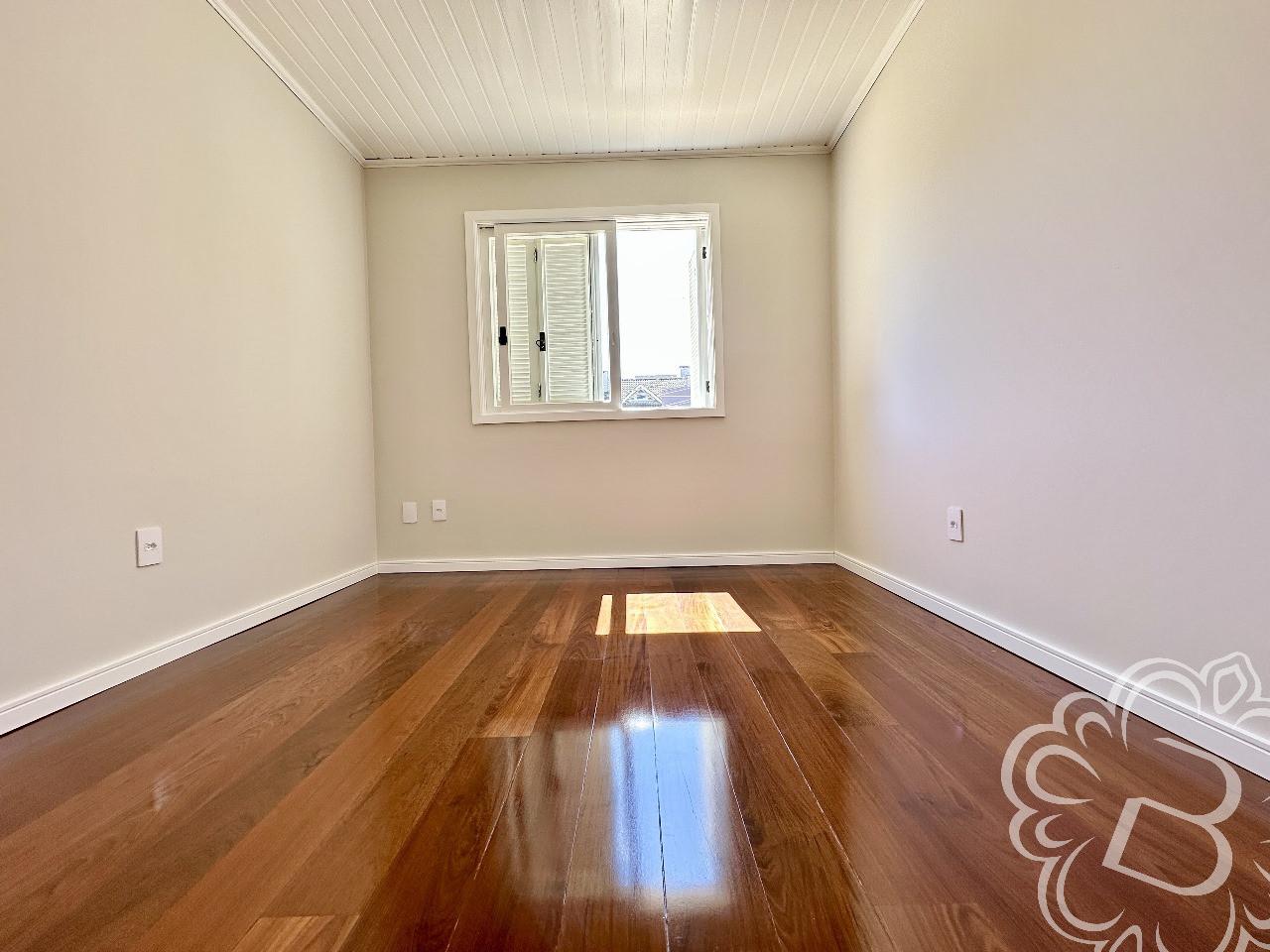 Casa de esquina Colina Sorriso