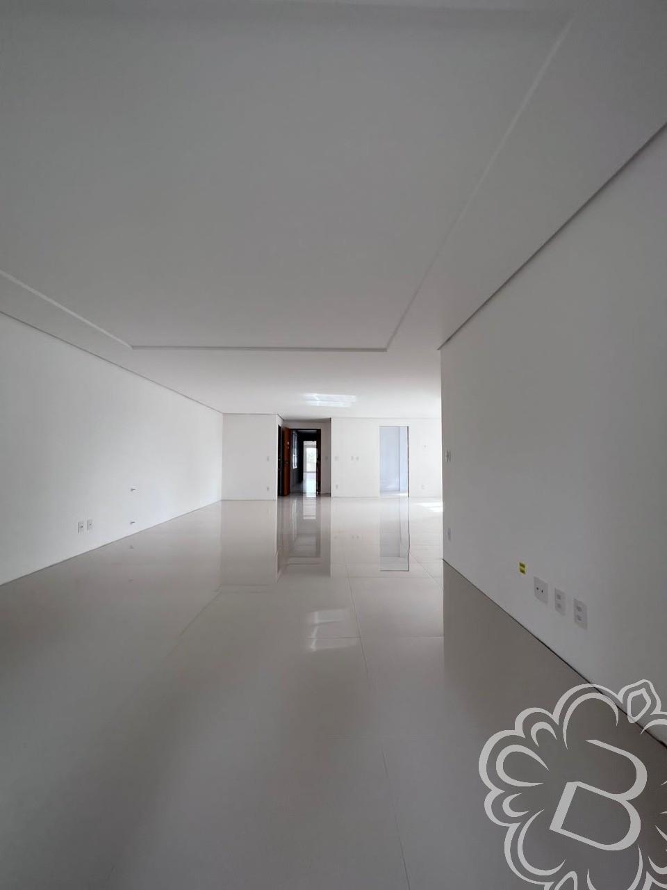 https://www.imoveisbliss.com.br/img/m/0/0/arquivos/f72edf4297319f59c2784d098fbe143a1a83999d.jpg