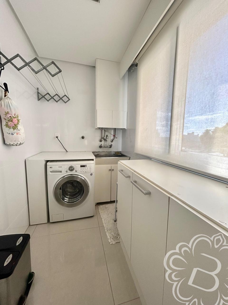 https://www.imoveisbliss.com.br/img/m/0/0/arquivos/f895dbe04914e6dd7b1869431b195d1c7466aeba.jpg