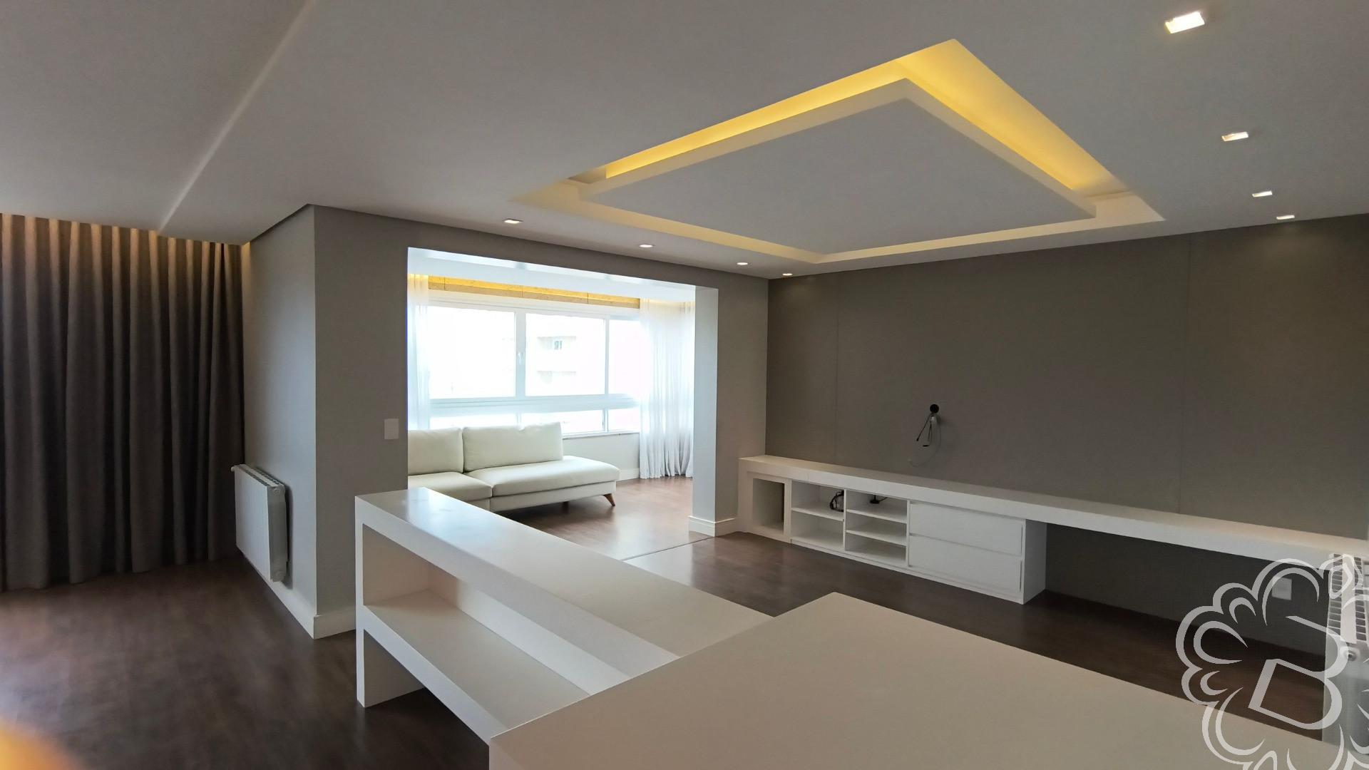 Eiffel Residence Exposição